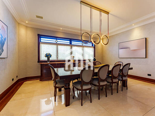 Casa para Venda em Santana de Parnaíba - 2