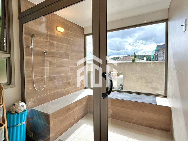 Casa para Venda em Santana de Parnaíba - 5