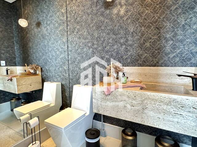 Casa para Venda em Santana de Parnaíba - 3