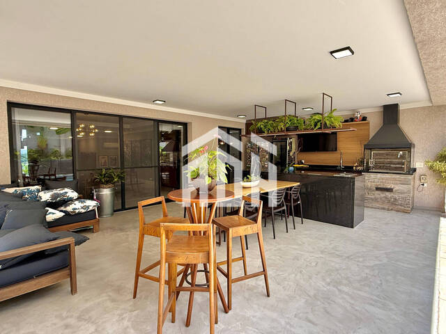 Casa para Venda em Santana de Parnaíba - 5