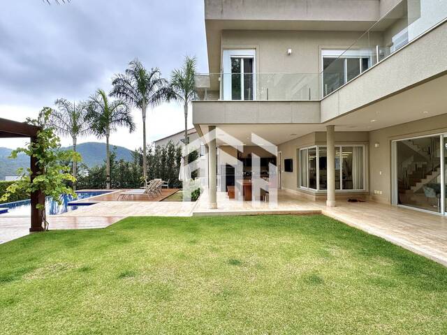 #1052 - Casa para Venda em Santana de Parnaíba - SP