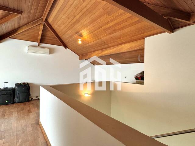 #1053 - Casa para Venda em Santana de Parnaíba - SP