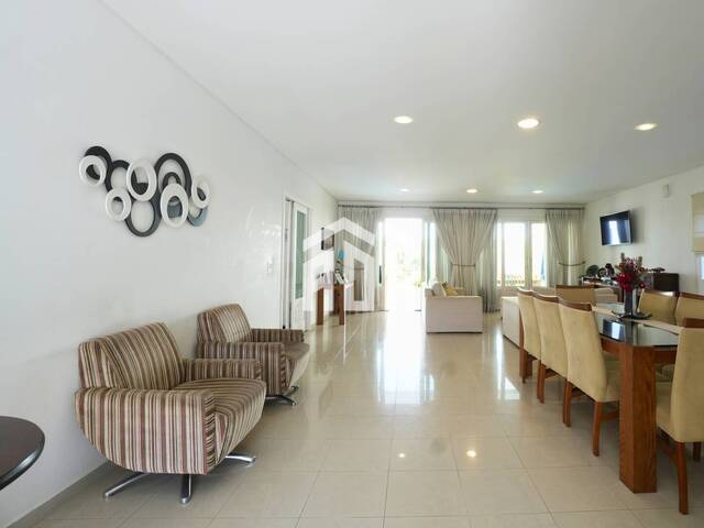 Casa para Venda em Santana de Parnaíba - 2