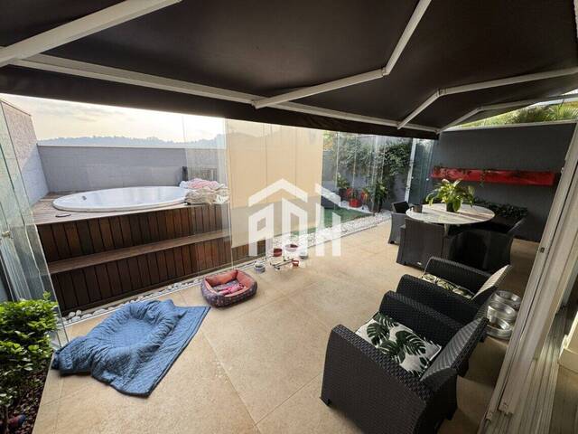 Casa para Venda em Santana de Parnaíba - 4