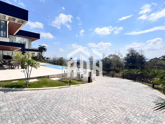 #1084 - Casa para Venda em Araçariguama - SP