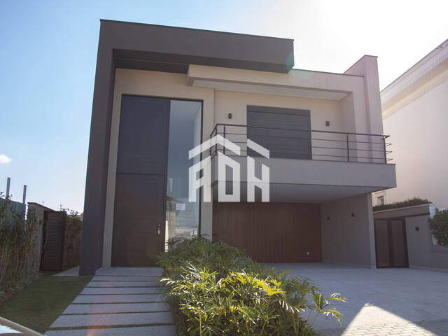 Casa para Venda em Santana de Parnaíba - 5