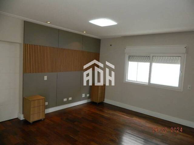 Casa para Locação em Santana de Parnaíba - 4