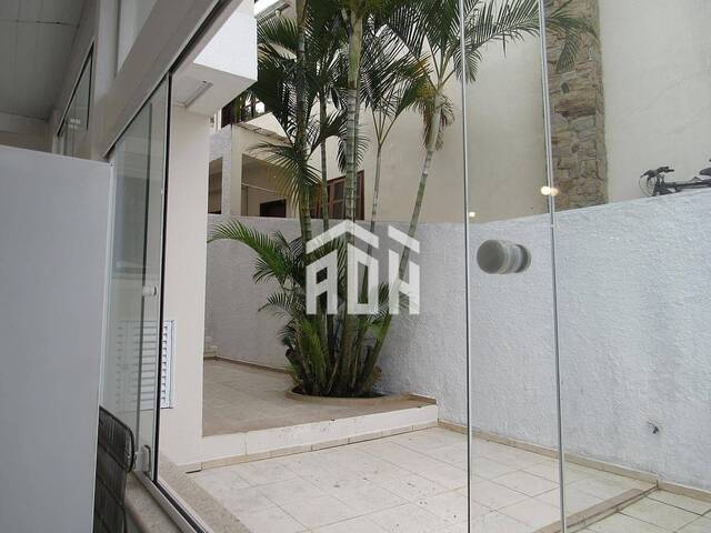 #1121 - Casa para Locação em Santana de Parnaíba - SP