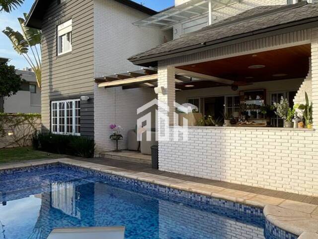 Casa para Venda em Santana de Parnaíba - 5
