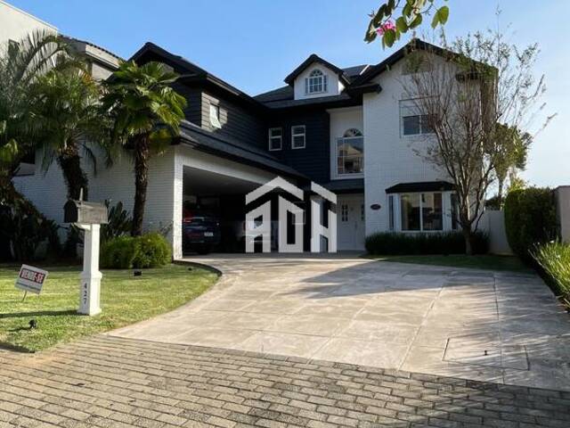 #1141 - Casa para Venda em Santana de Parnaíba - SP