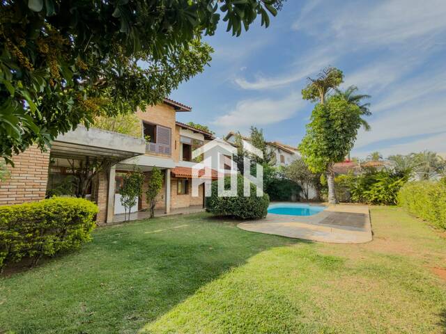 Casa para Venda em Santana de Parnaíba - 2