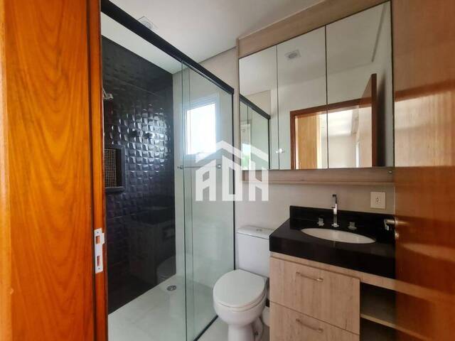 Casa para Venda em Santana de Parnaíba - 5