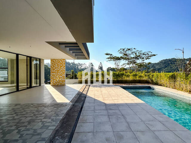 Casa para Venda em Santana de Parnaíba - 5