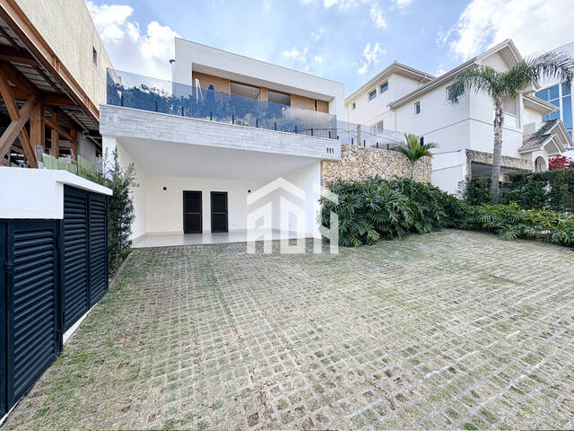 Casa para Venda em Santana de Parnaíba - 2