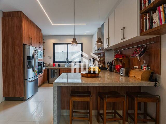 Casa para Venda em Santana de Parnaíba - 5