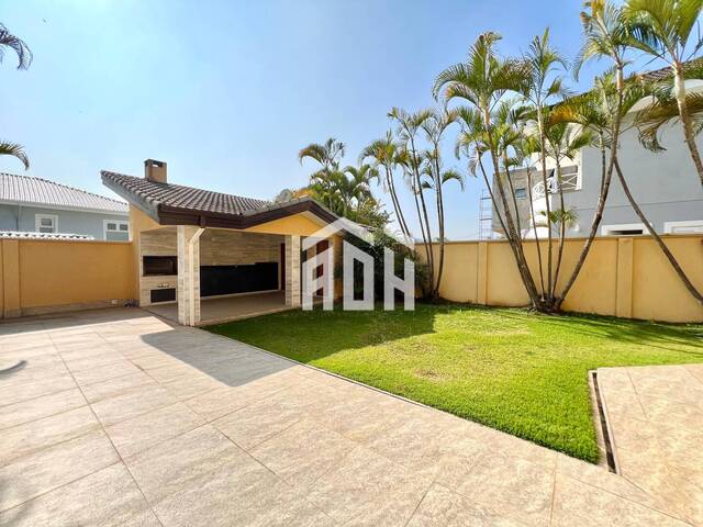 Casa para Venda em Santana de Parnaíba - 2