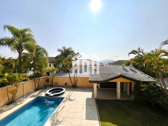 Casa para Venda em Santana de Parnaíba - 4