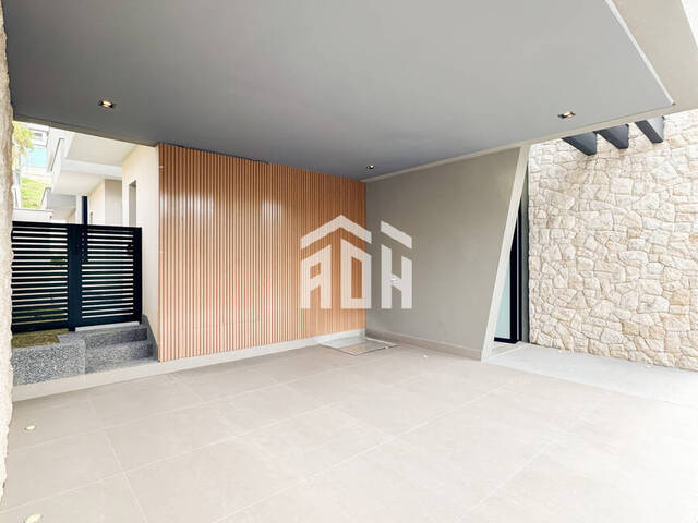 Casa para Venda em Santana de Parnaíba - 3