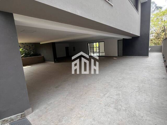 #1247 - Casa para Venda em Santana de Parnaíba - SP