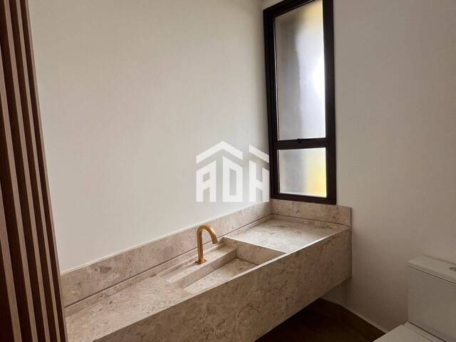 Casa para Venda em Santana de Parnaíba - 5