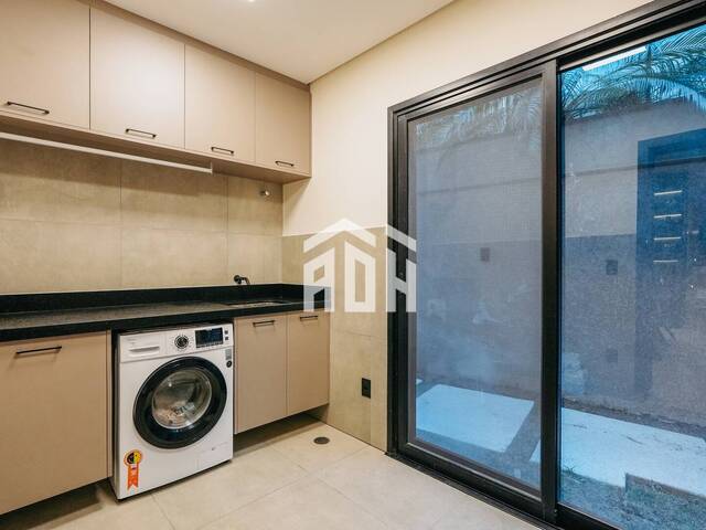 Casa para Venda em Santana de Parnaíba - 5