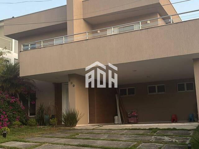 #1252 - Casa para Venda em Santana de Parnaíba - SP