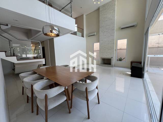 Casa para Venda em Santana de Parnaíba - 5