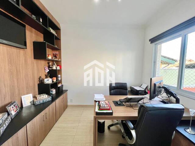 #1258 - Casa para Venda em Santana de Parnaíba - SP