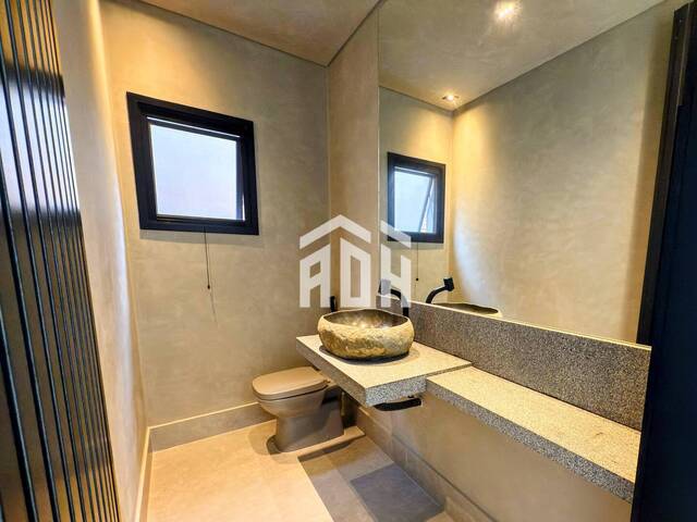 Casa para Venda em Santana de Parnaíba - 5