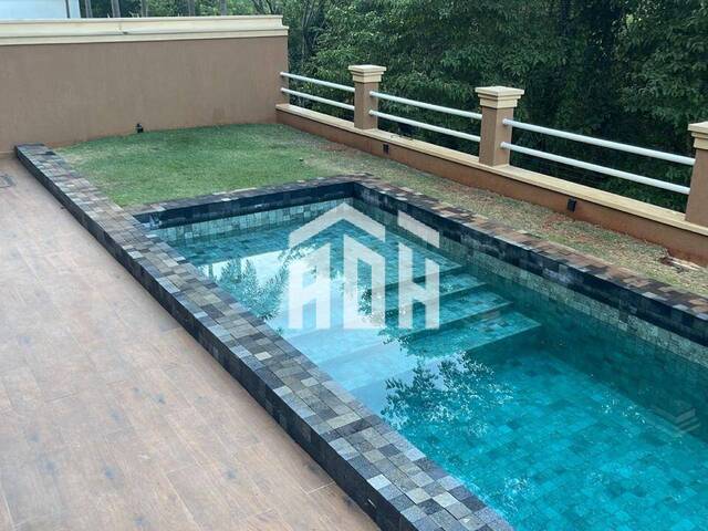 Casa para Venda em Santana de Parnaíba - 5