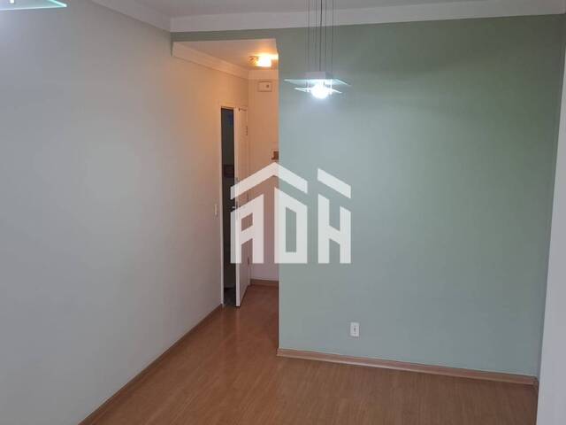 Locação em Jardim Tupanci - Barueri