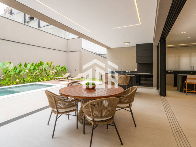 Casa para Venda em Santana de Parnaíba - 5