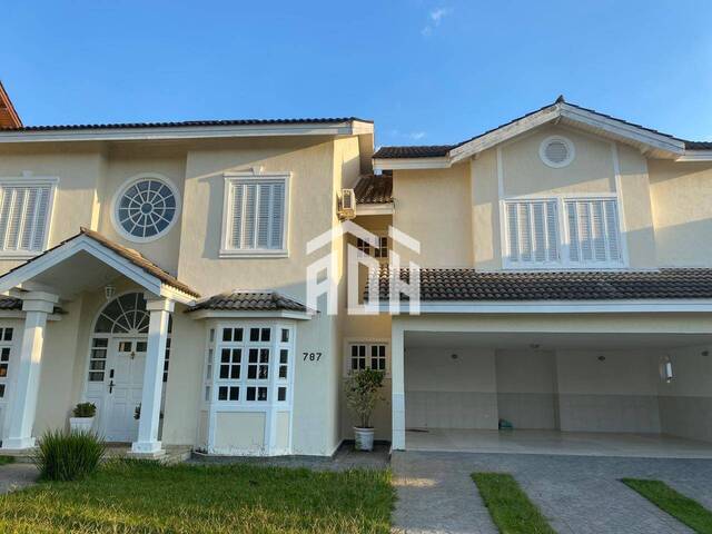 Casa para Venda em Santana de Parnaíba - 5