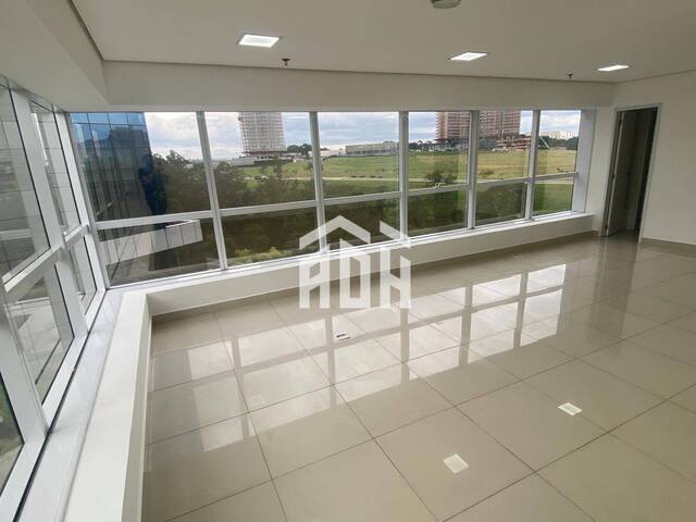 Locação em Green Valley Alphaville - Barueri