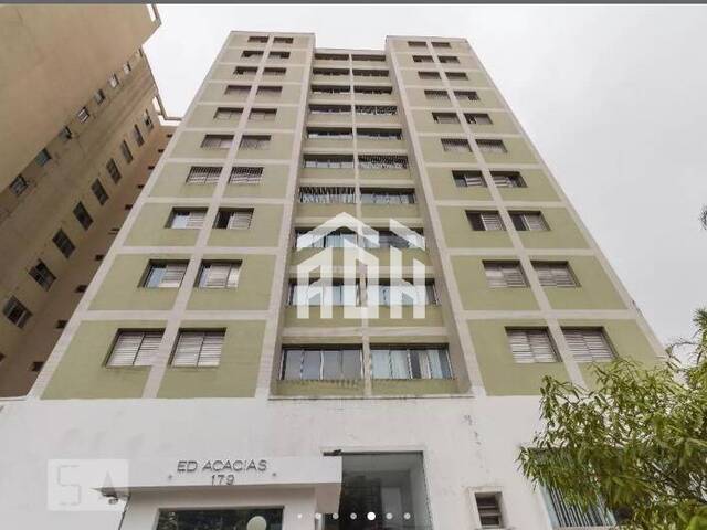 Locação em Jardim das Acácias - São Paulo