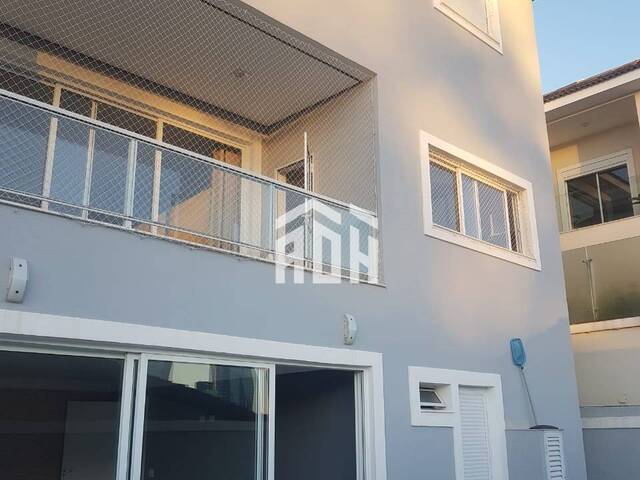 Casa para Locação em Santana de Parnaíba - 4