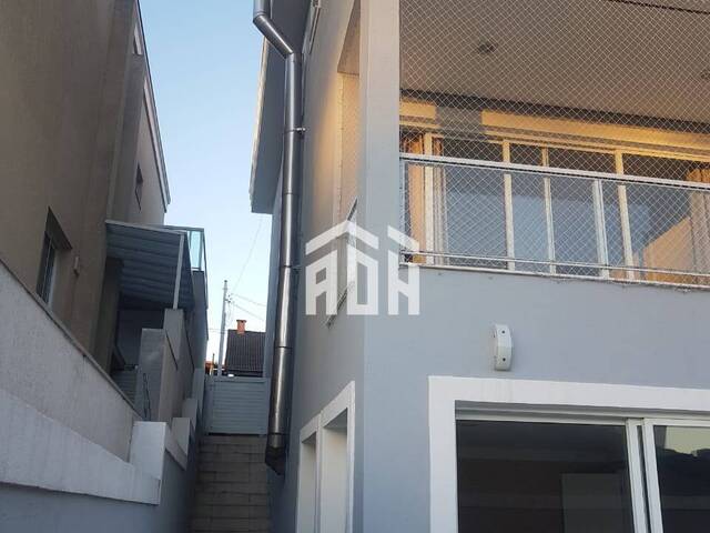 #1380 - Casa para Locação em Santana de Parnaíba - SP