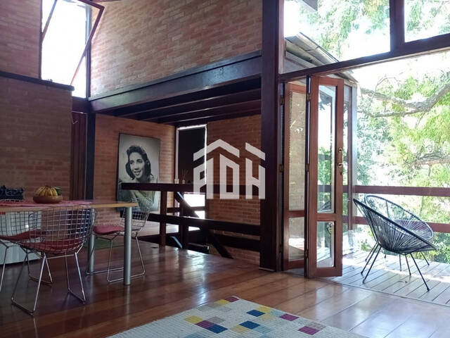 #1401 - Casa para Venda em Carapicuíba - SP