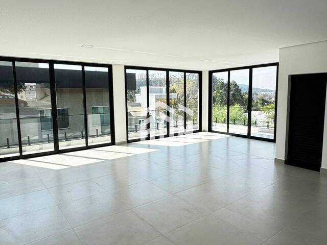 Sala para Venda em Cajamar - 4