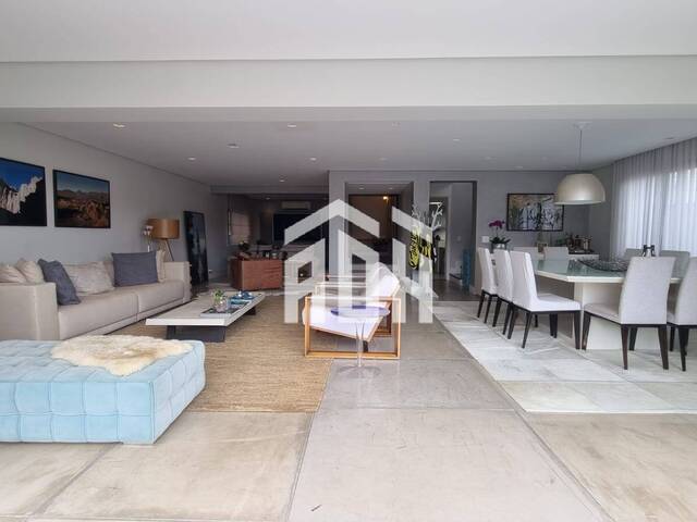 #1475 - Casa para Venda em Santana de Parnaíba - SP