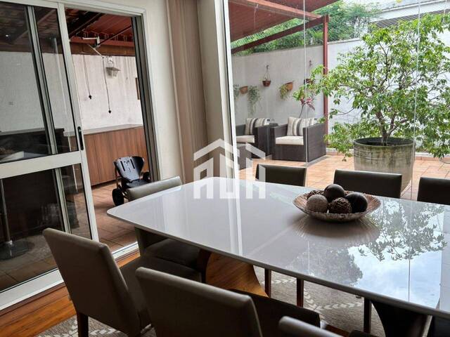 Casa para Venda em Santana de Parnaíba - 5