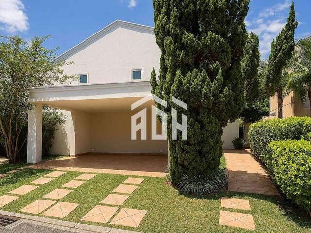 #1510 - Casa para Venda em Santana de Parnaíba - SP