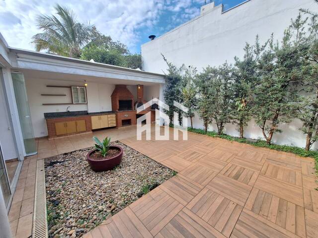 #1529 - Casa para Locação em Santana de Parnaíba - SP