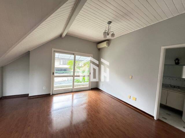 #1545 - Casa para Locação em Santana de Parnaíba - SP