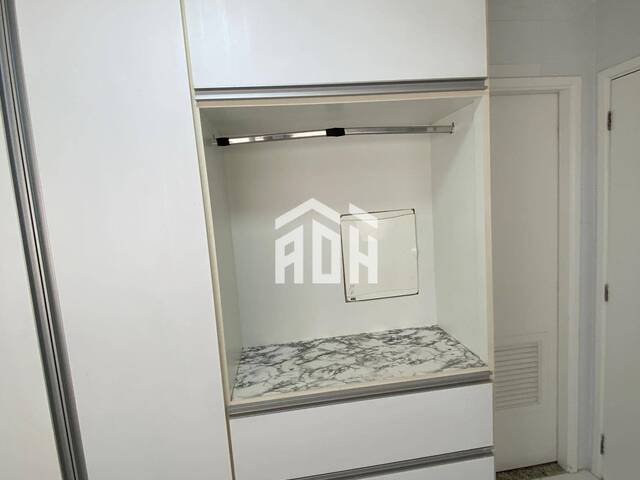 Apartamento para Locação em Santana de Parnaíba - 2