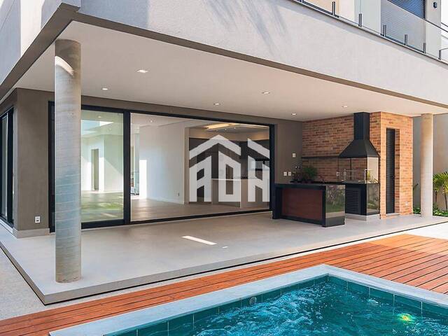 #1575 - Casa para Venda em Santana de Parnaíba - SP