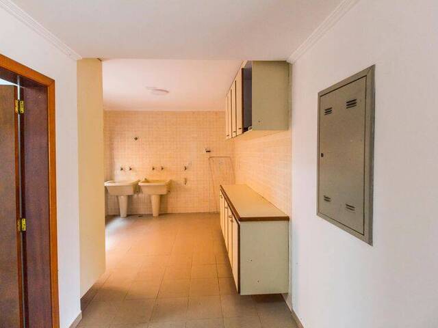 #1618 - Casa para Locação em Santana de Parnaíba - SP