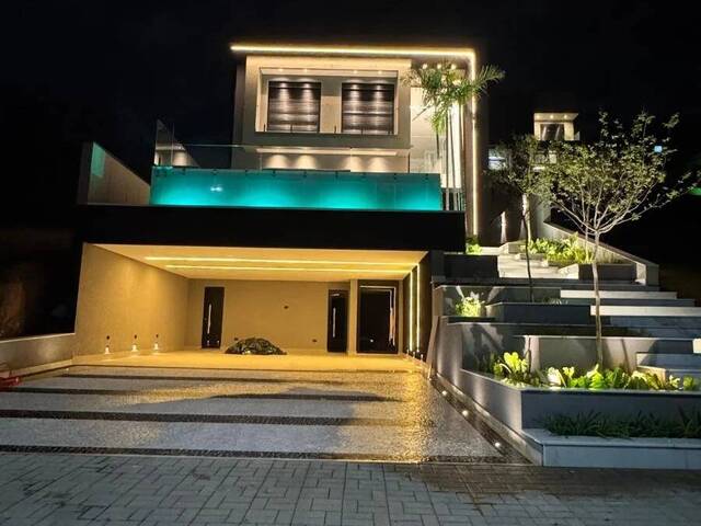 #1623 - Casa para Venda em Santana de Parnaíba - SP