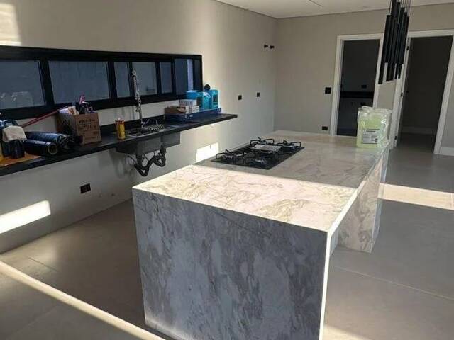 #1623 - Casa para Venda em Santana de Parnaíba - SP