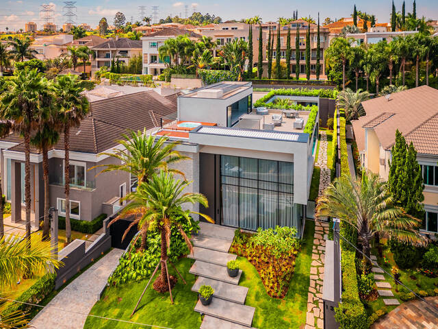 #1629 - Casa para Venda em Santana de Parnaíba - SP